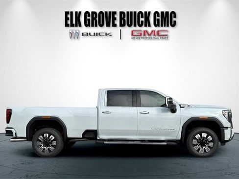New 2026 GMC Sierra 3500 Denali w/ Denali Reserve Package image 3