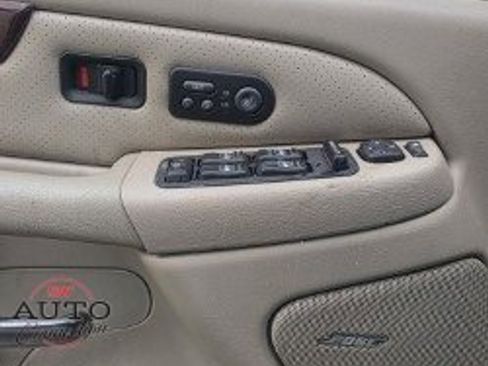 Used 2002 Cadillac Escalade Base image 6
