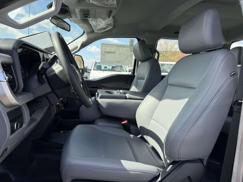 New 2025 Ford F550 4x4 Crew Cab Super Duty image 9