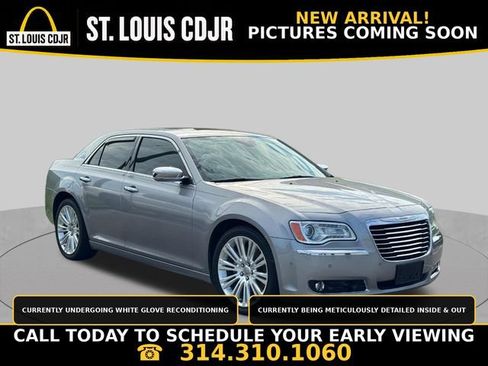 Used 2014 Chrysler 300 C w/ Beats Audio Group RWD image 1