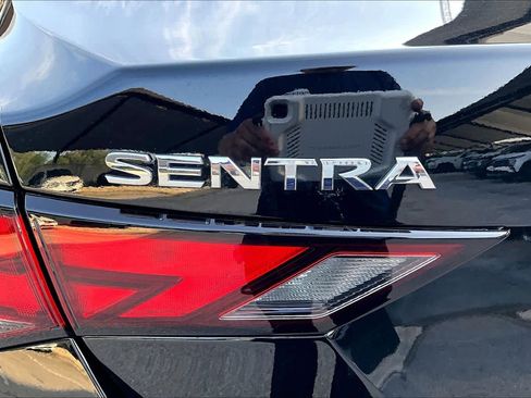 Certified 2025 Nissan Sentra SV FWD image 10