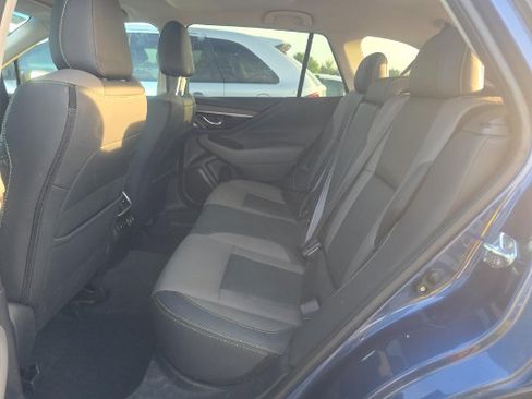 Used 2021 Subaru Outback Onyx Edition XT w/ Popular Package #2 AWD/4WD image 4