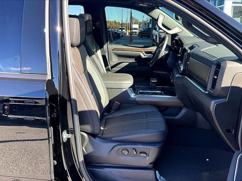 Used 2026 Chevrolet Silverado 1500 High Country w/ Midnight Edition image 7