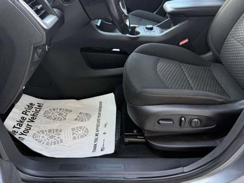 Used 2019 GMC Terrain SLE w/ Driver Convenience Package FWD image 16