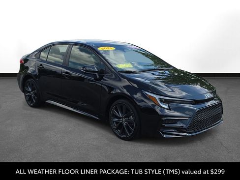 Certified 2025 Toyota Corolla SE FWD image 3