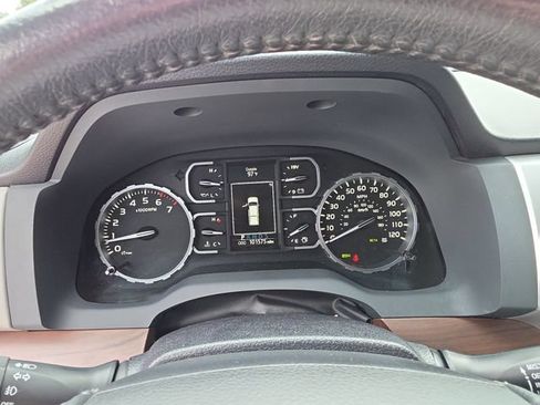 Used 2021 Toyota Tundra Limited w/ Limited Premium Package AWD/4WD image 33