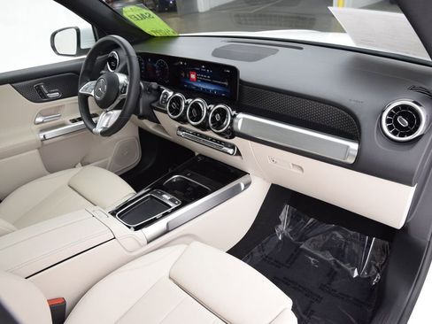 Used 2026 Mercedes-Benz GLB 250 image 14
