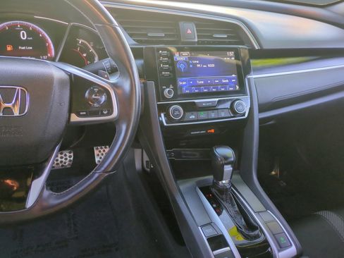 Used 2019 Honda Civic Sport image 11