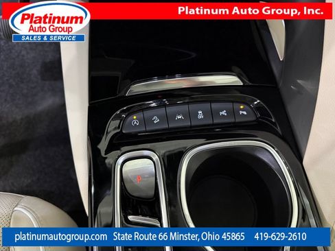 Used 2023 Buick Envision Avenir AWD/4WD image 21