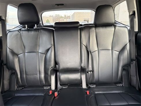 Used 2019 Subaru Ascent Premium image 33