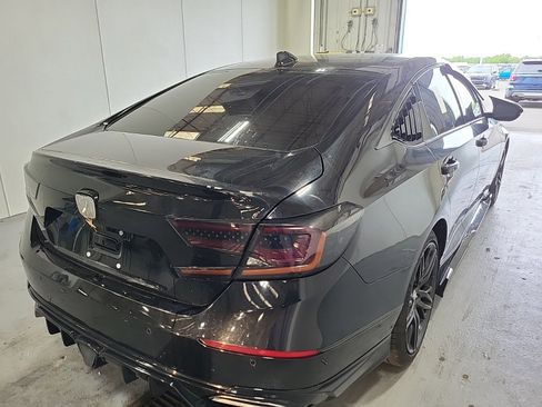 Used 2021 Honda Accord Touring image 6
