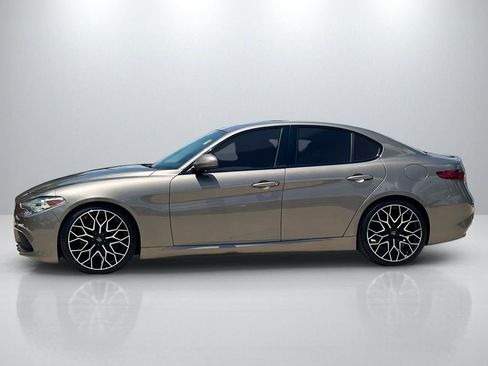 Used 2019 Alfa Romeo Giulia Ti Sport w/ Quick Order Package 22U Sport RWD image 8