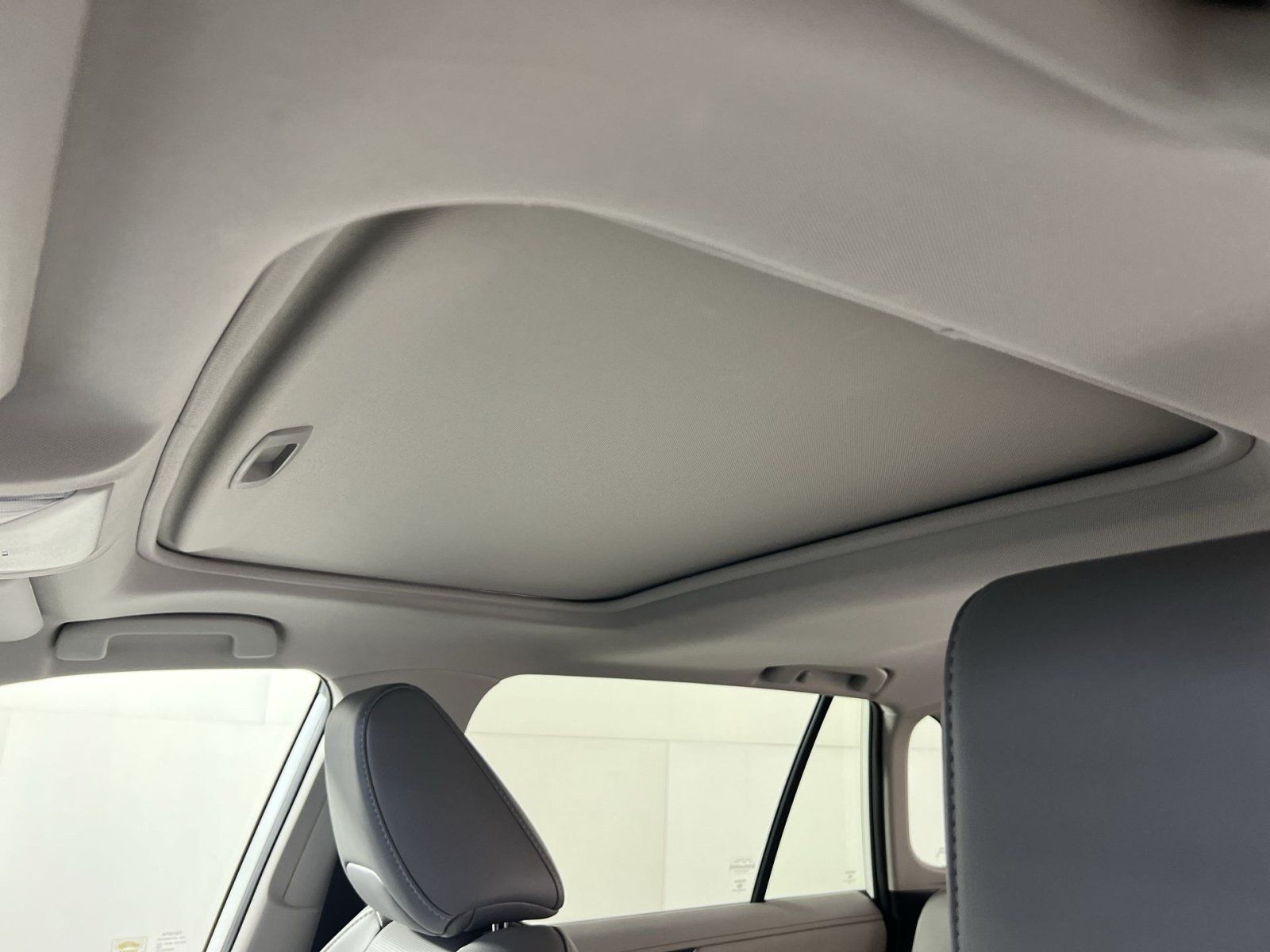 Used 2019 Toyota RAV4 Limited AWD/4WD image 24
