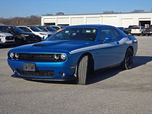 Certified 2019 Dodge Challenger R/T w/ Plus Package RWD image 3
