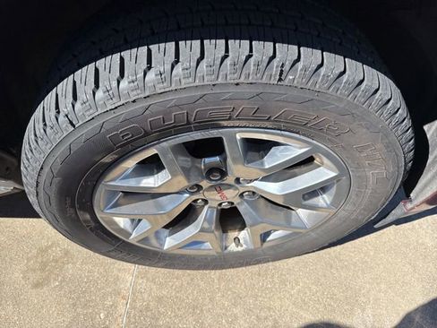 Used 2016 GMC Yukon SLT w/ Open Road Package image 12