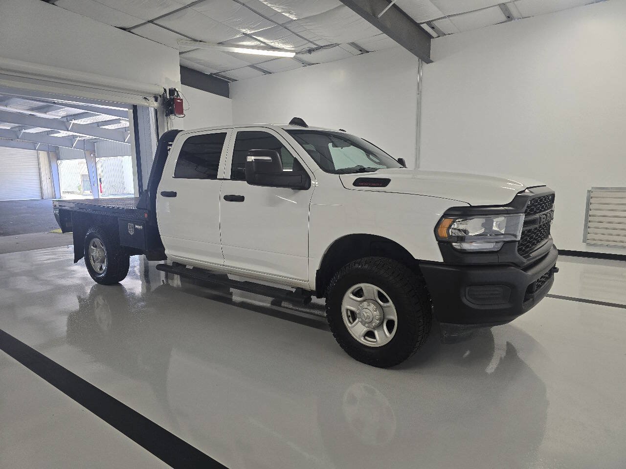 Used 2023 RAM 2500 Tradesman AWD/4WD image 3