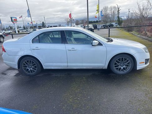 Used 2011 Ford Fusion SE image 4