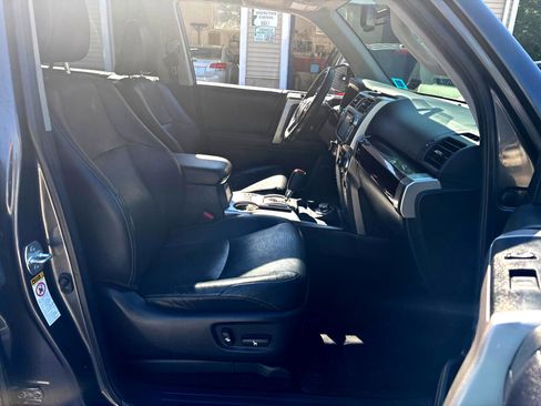 Used 2016 Toyota 4Runner Limited image 15