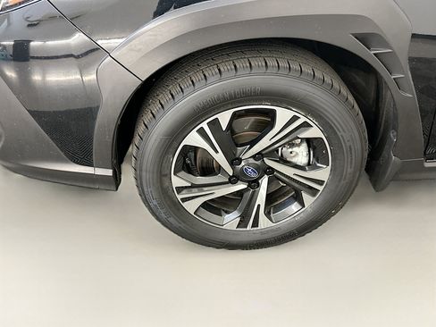 Used 2024 Subaru Crosstrek 2.0i Premium AWD/4WD image 11