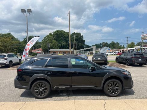 Used 2024 Subaru Outback Onyx Edition AWD/4WD image 3
