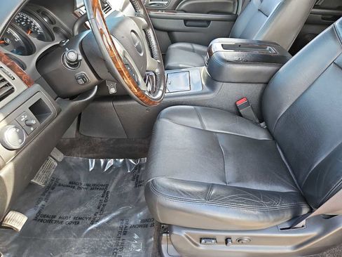 Used 2013 GMC Yukon Denali image 17