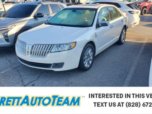 Used 2012 Lincoln MKZ FWD image 1