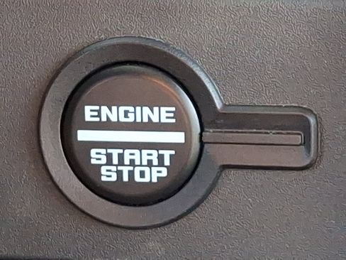 Used 2025 Ford Bronco Badlands AWD/4WD image 25