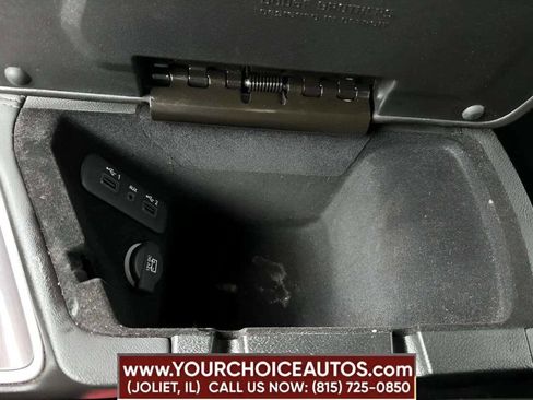 Used 2019 Dodge Challenger R/T image 30