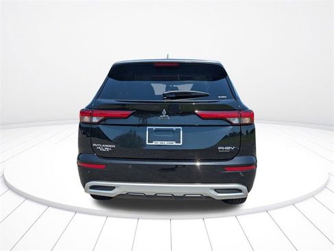 New 2025 Mitsubishi Outlander SEL image 4