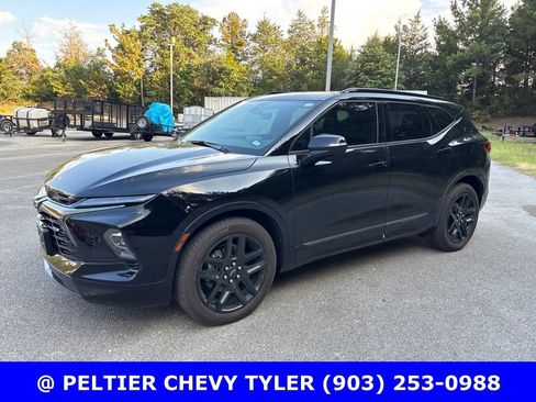 Used 2024 Chevrolet Blazer RS w/ Driver Confidence II Package AWD/4WD image 3