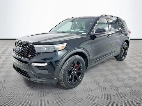 Certified 2023 Ford Explorer ST w/ Equipment Group 401A AWD/4WD image 3