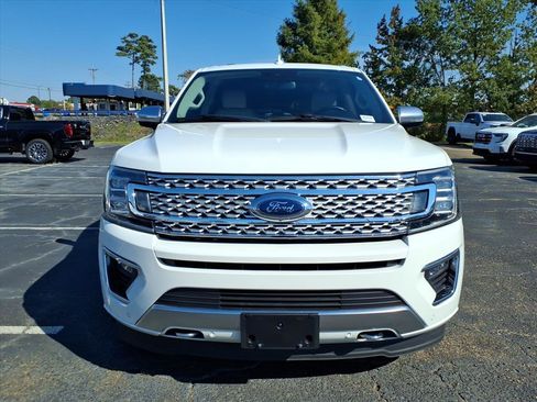 Used 2020 Ford Expedition Platinum image 2