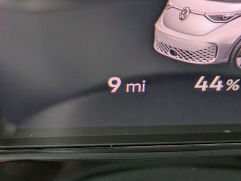 New 2025 Volkswagen ID. Buzz Pro S Plus image 34