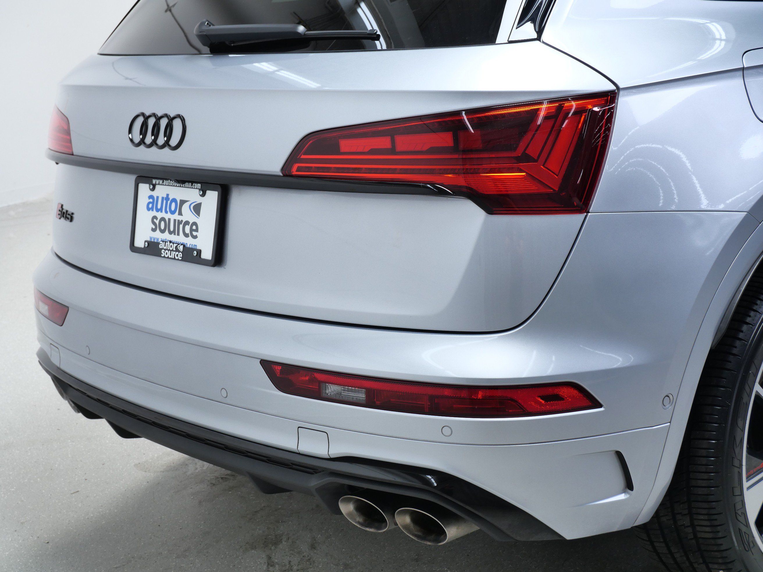 Used 2023 Audi SQ5 Prestige w/ Prestige Package AWD/4WD image 5
