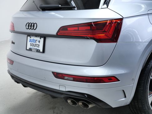 Used 2023 Audi SQ5 Prestige w/ Prestige Package AWD/4WD image 5