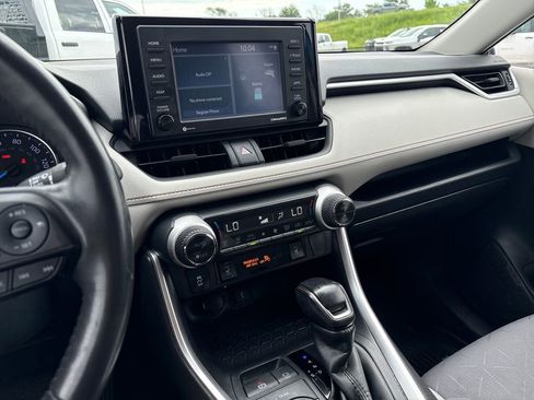 Used 2020 Toyota RAV4 XLE w/ XLE Grade Weather Package AWD/4WD image 22