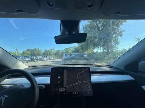 Used 2022 Tesla Model Y Performance image 26