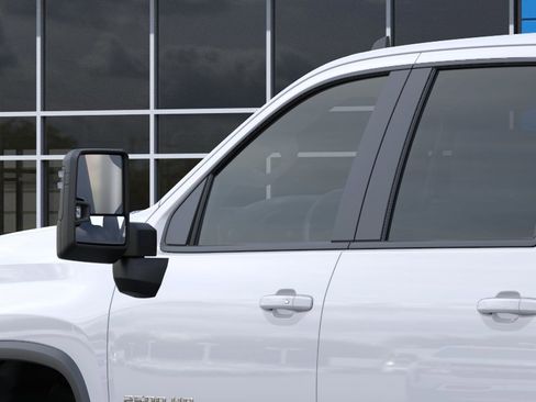 New 2026 Chevrolet Silverado 2500 LT image 12