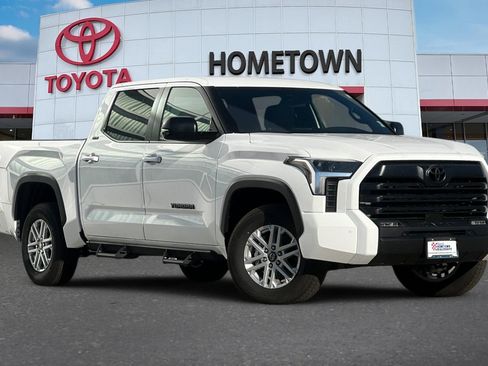 New 2026 Toyota Tundra SR5 w/ SR5 Premium Package image 2