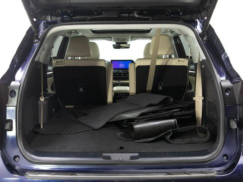 Used 2024 Toyota Highlander Limited AWD/4WD image 17