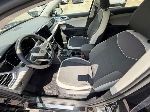 New 2026 Volkswagen Taos SE AWD/4WD image 30