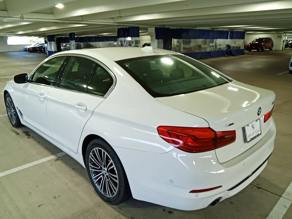 Used 2020 BMW 530i xDrive w/ Convenience Package AWD/4WD image 7
