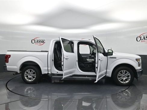 Used 2017 Ford F150 Lariat w/ Equipment Group 501A Mid image 6