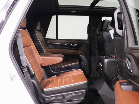 Used 2023 GMC Yukon Denali Ultimate image 23