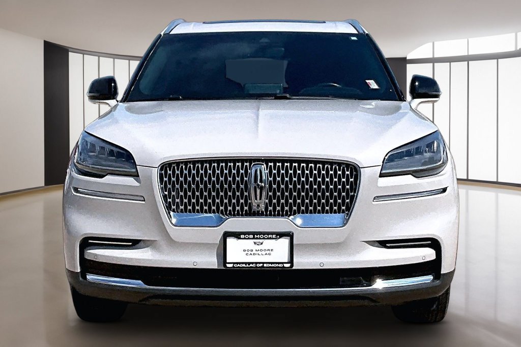 Used 2022 Lincoln Aviator Reserve w/ Elements Package Plus RWD image 3