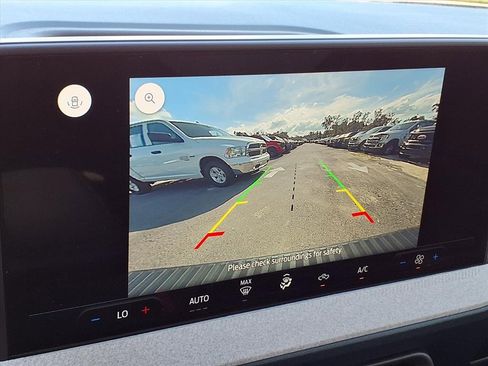 Used 2025 Ford Maverick XLT image 23