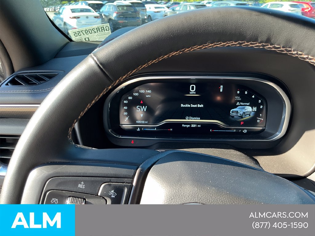 Used 2024 GMC Yukon XL AT4 AWD/4WD image 16