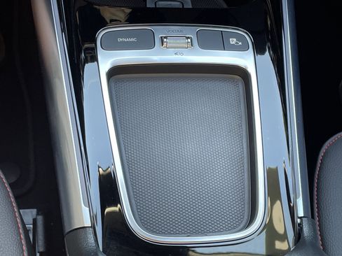 Certified 2025 Mercedes-Benz GLA 250 image 35