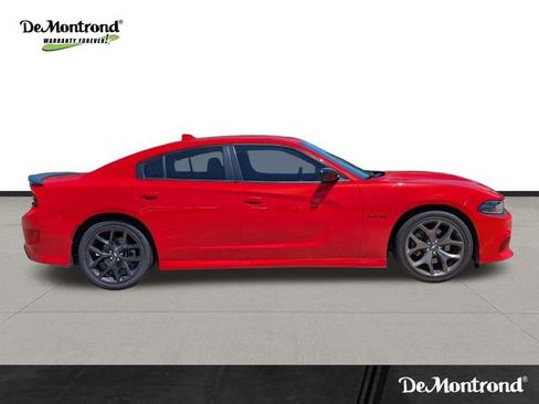 Used 2022 Dodge Charger R/T w/ Blacktop Package RWD image 4