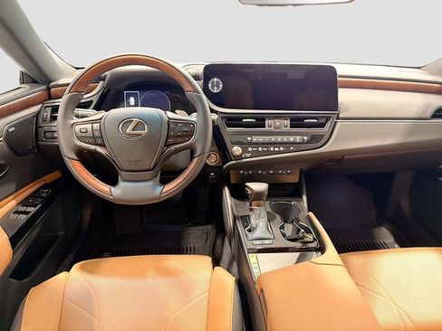 Used 2025 Lexus ES 300h Ultra Luxury image 20